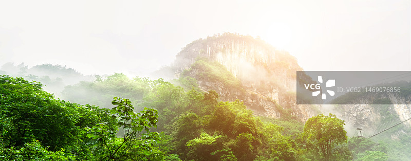 恩施大峡谷日落丁达尔效应景观图片素材