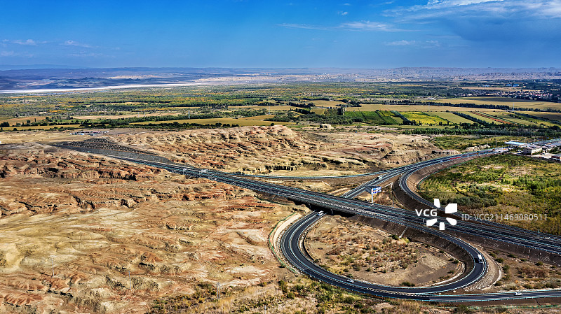 新疆克拉玛依市乌尔木 和白杨河大峡谷图片素材