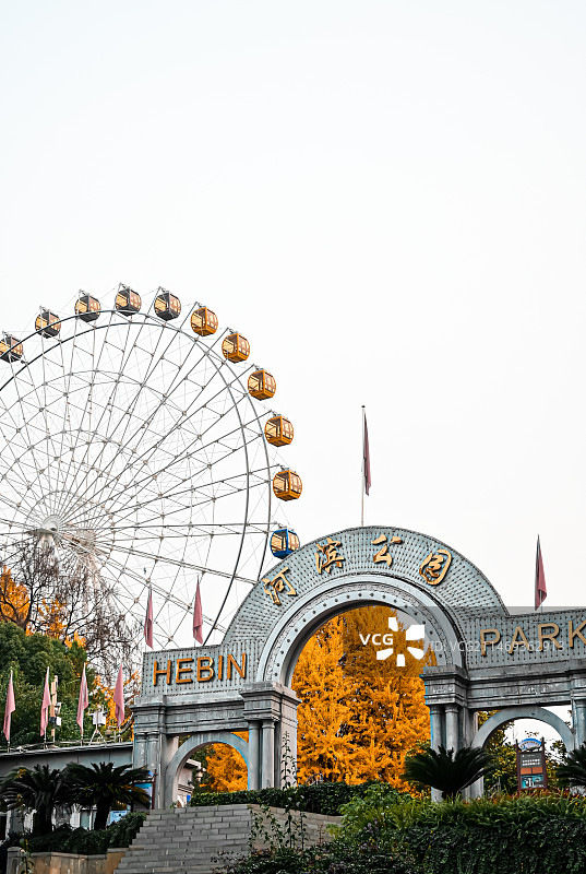 贵阳河滨公园-空中列车图片素材