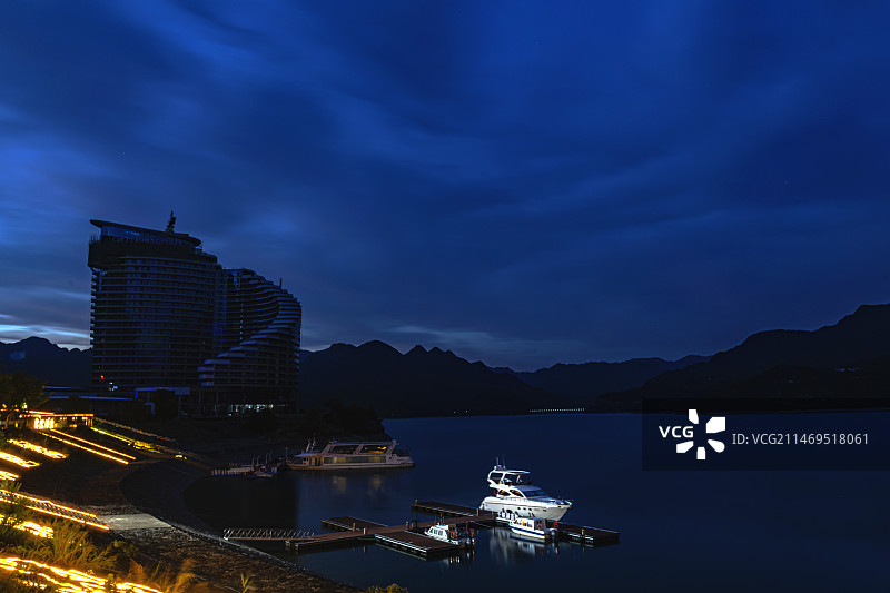 浙江省青田县千峡湖：蓝调之湖图片素材