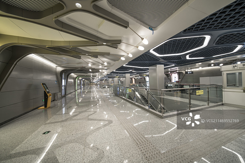 四川甘孜州泸定县岚安古镇大渡河峡谷航拍图片素材