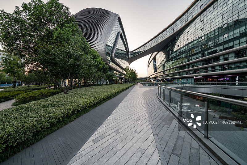 上海凌空SOHO广场建筑外观设计图片素材
