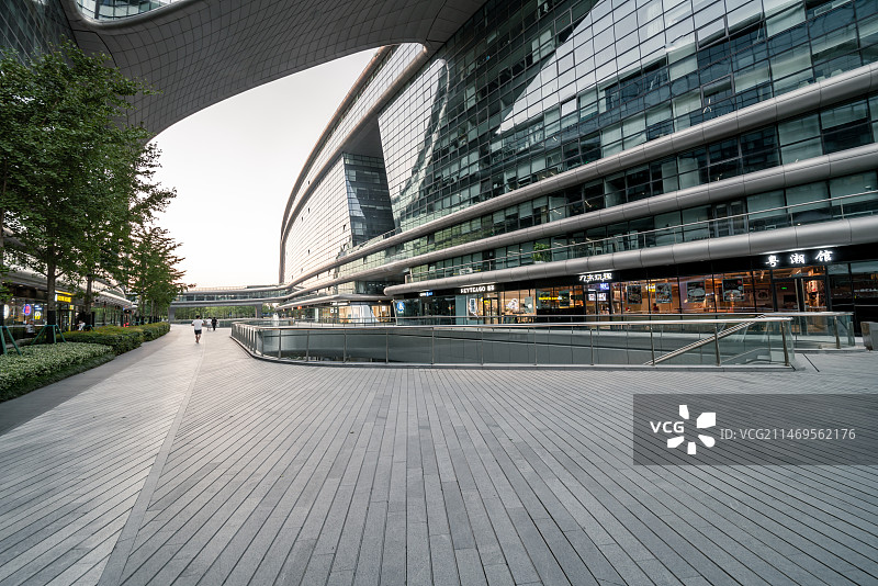 上海凌空SOHO广场建筑外观设计图片素材