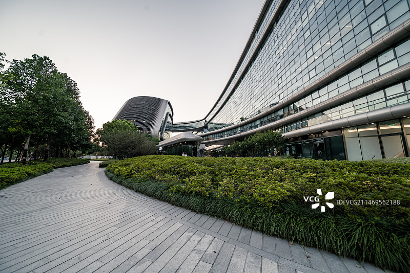 上海凌空SOHO广场建筑外观设计图片素材