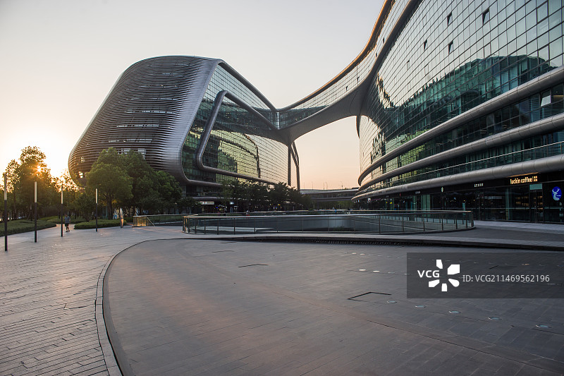 上海凌空SOHO广场建筑外观设计图片素材