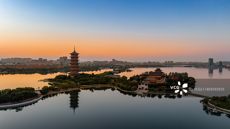 山东胶州少海湿地夜景图片素材