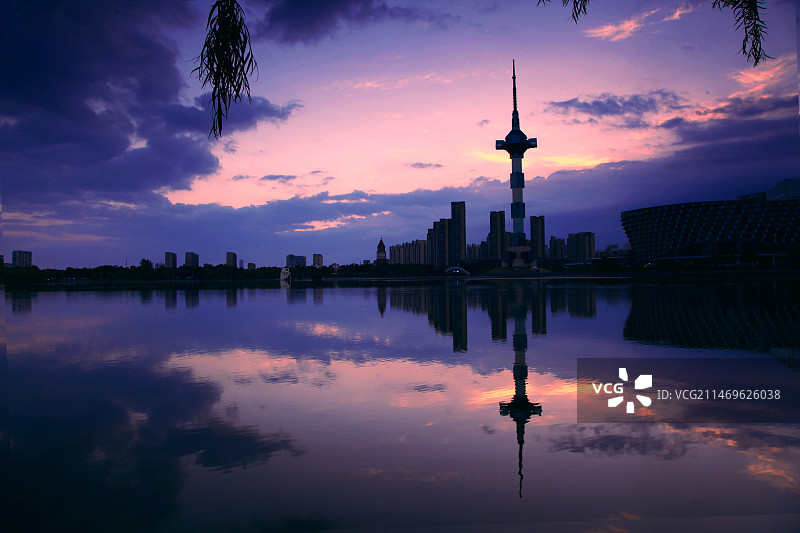 梦幻聚龙湖图片素材