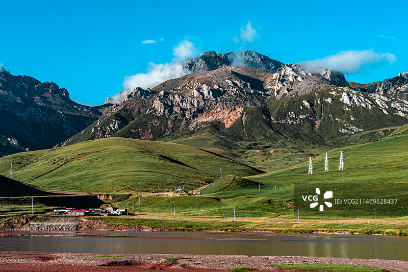 沿江而行·忘路之远近图片素材