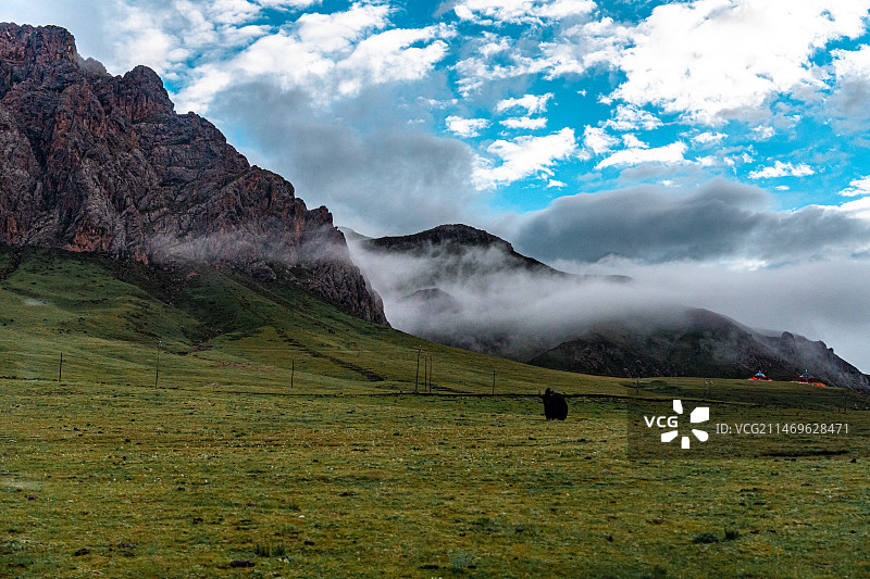 沿江而行·忘路之远近图片素材