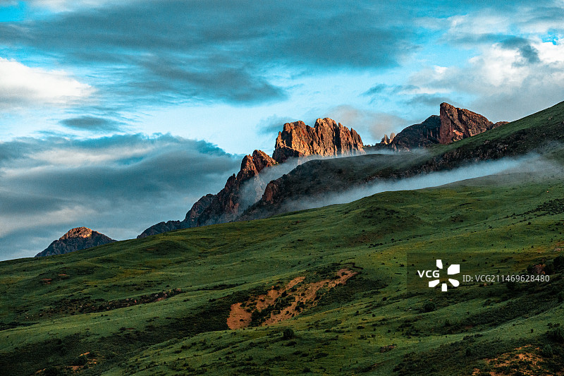 沿江而行·忘路之远近图片素材