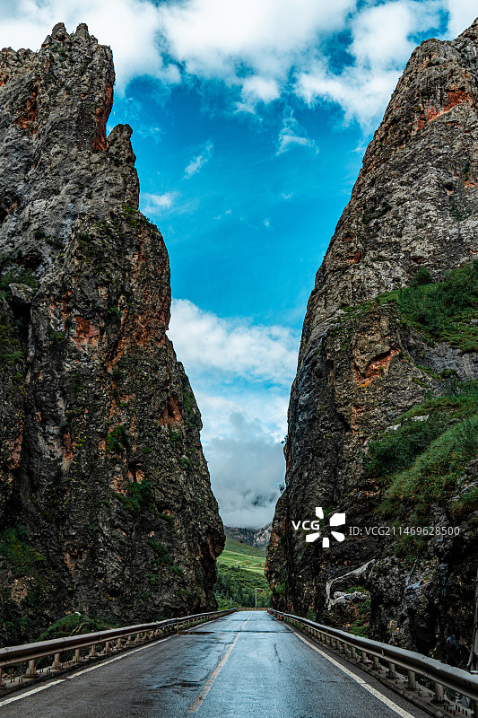 沿江而行·忘路之远近图片素材