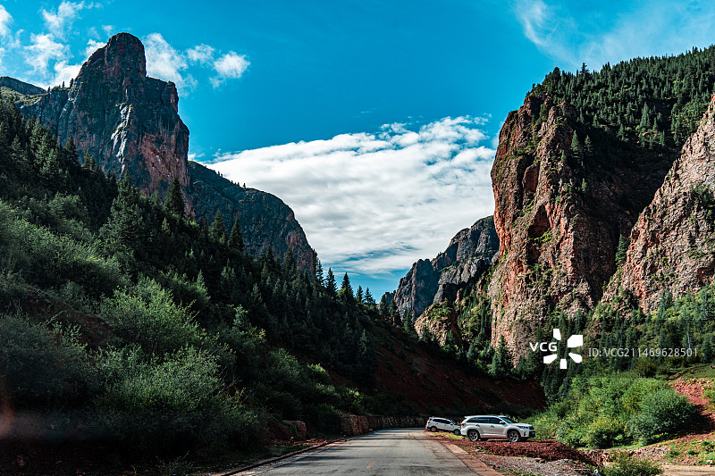 沿江而行·忘路之远近图片素材