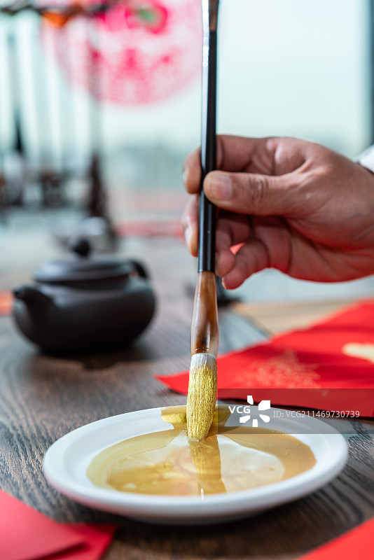 新年 春节写对联图片素材