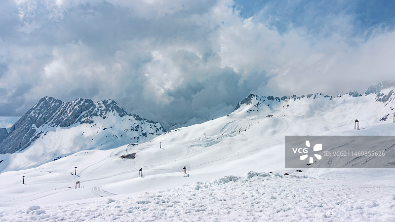 楚格峰上的滑雪场图片素材