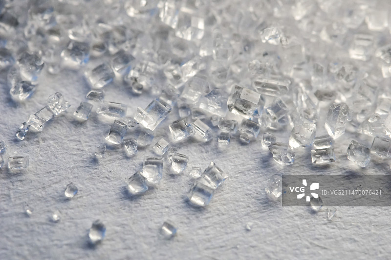 微距镜头中的白糖颗粒图片素材