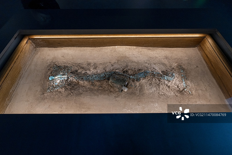 绿松石龙形器图片素材