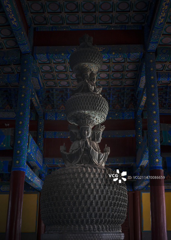 隆兴寺六最之一中国古代最精美的铜铸毗卢佛图片素材