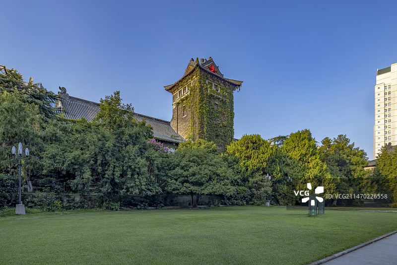 南京大学北大楼办公楼图片素材
