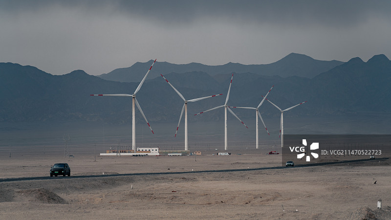 海西风电场~青海海西州茫崖市图片素材