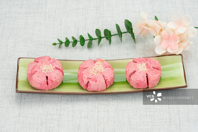 桃花酥饼酥皮类糕点点心图片素材