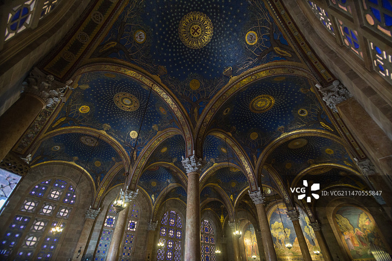 华丽的教堂内部装饰图片素材