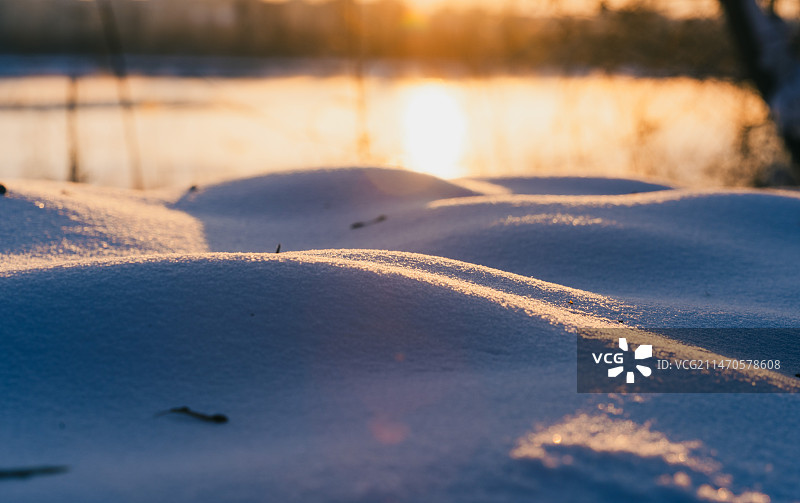 冬天唯美雪地特写图片素材