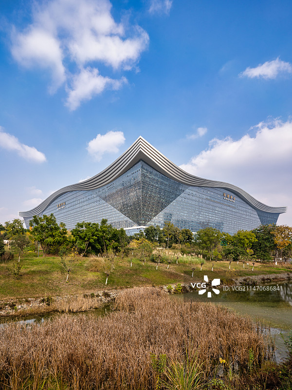 成都环球中心与桂溪生态公园秋色图片素材