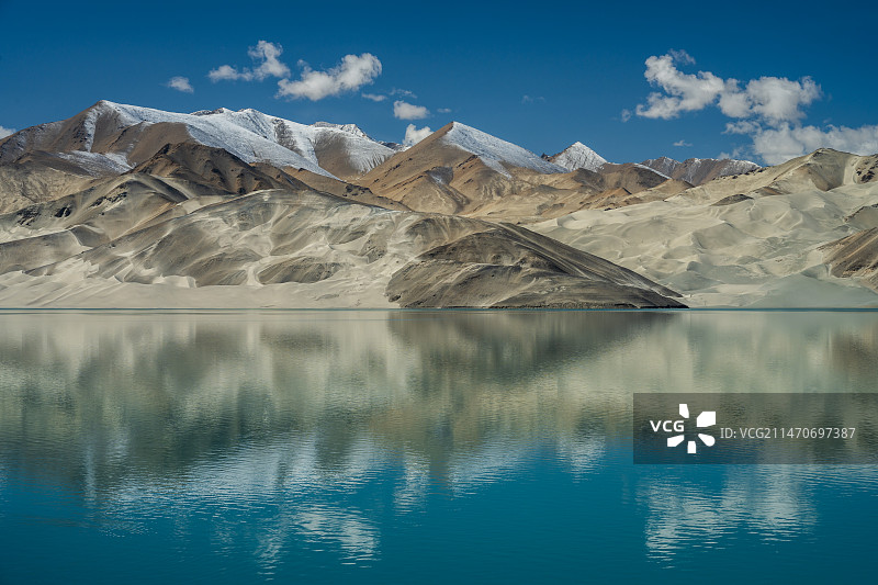 新疆阿克陶白沙湖白沙山图片素材