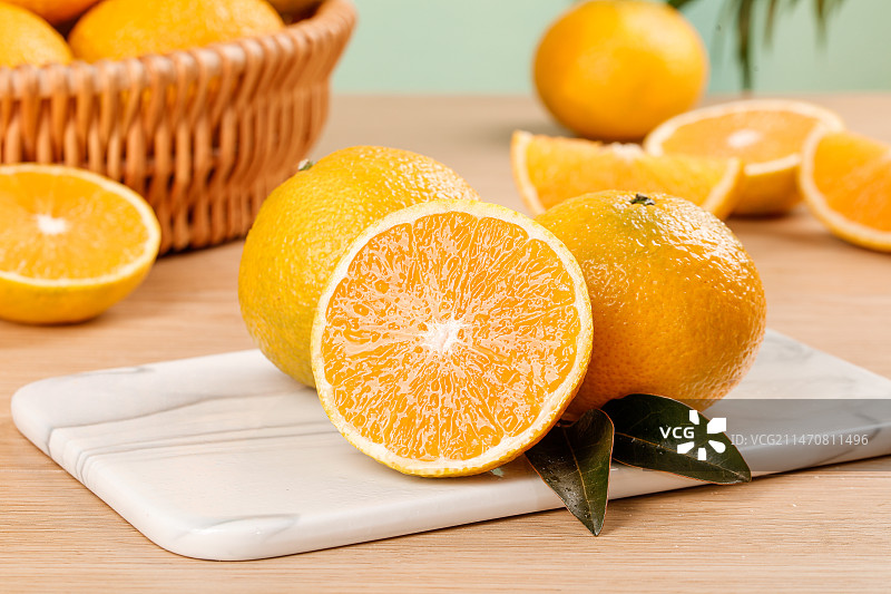 浅底上的桔柚图片素材