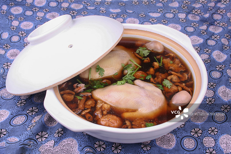 中餐美食-清炖鸽子图片素材