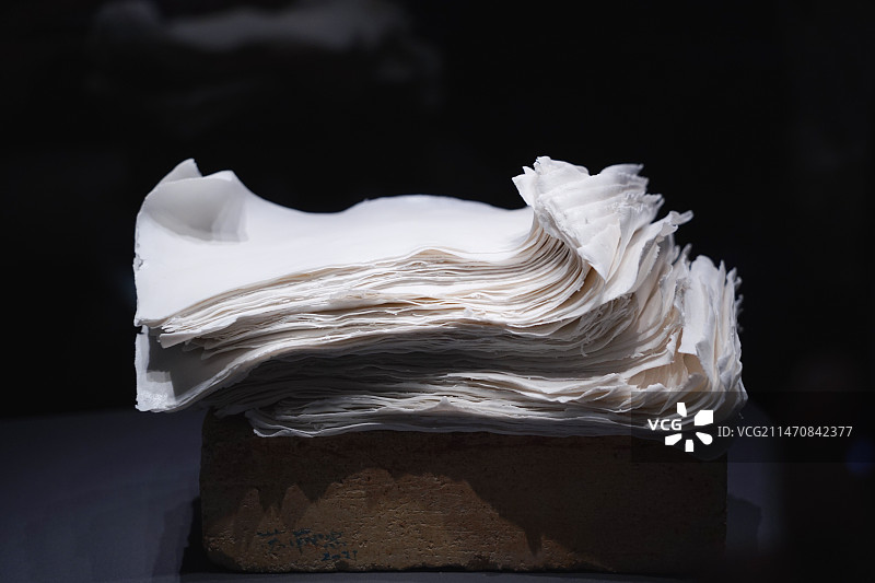 德化县陶瓷博物馆藏当代苏献忠作“纸”图片素材