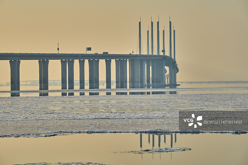 极寒下的胶州湾图片素材