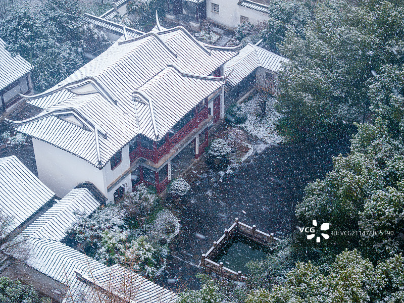 苏州虎丘风景名胜区雪中航拍图片素材