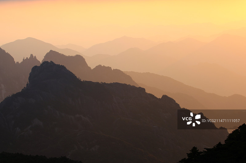 安徽黄山光明顶日落风光图片素材