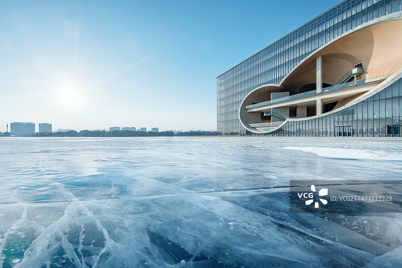 上海冬季户外冰面平台图片素材
