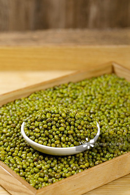 一碗一勺绿豆粥食材图片素材