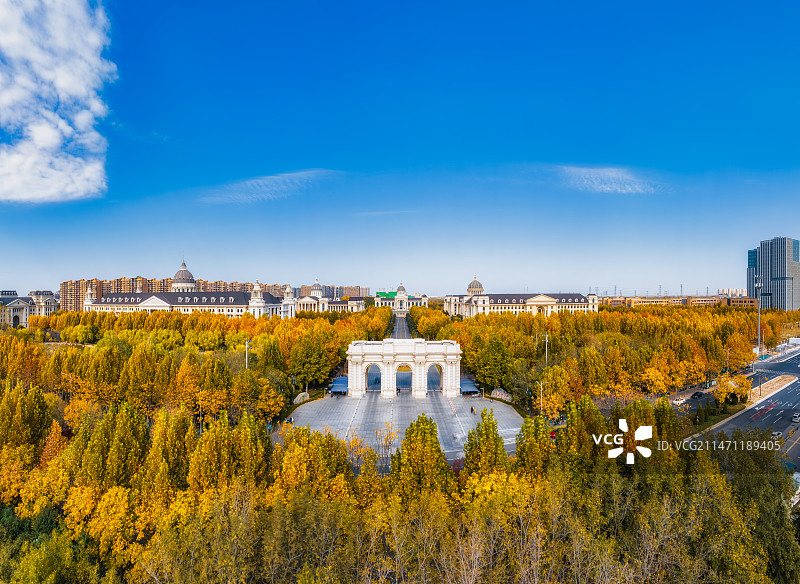 河南省郑州市郑东新区（河南农业大学龙子湖校区）都市风光秋景航拍图片素材