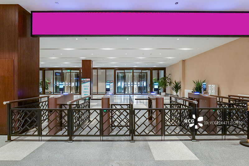 中国山东济南章丘区明水古城游客服务中心刷卡门禁口图片素材