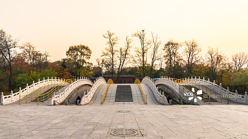 玉佛苑的桥图片素材