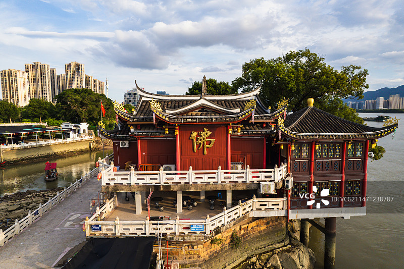 福州金山寺大佛航拍图片素材