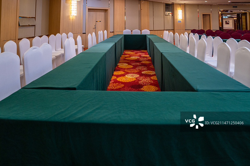 星级酒店大型传统会议室图片素材