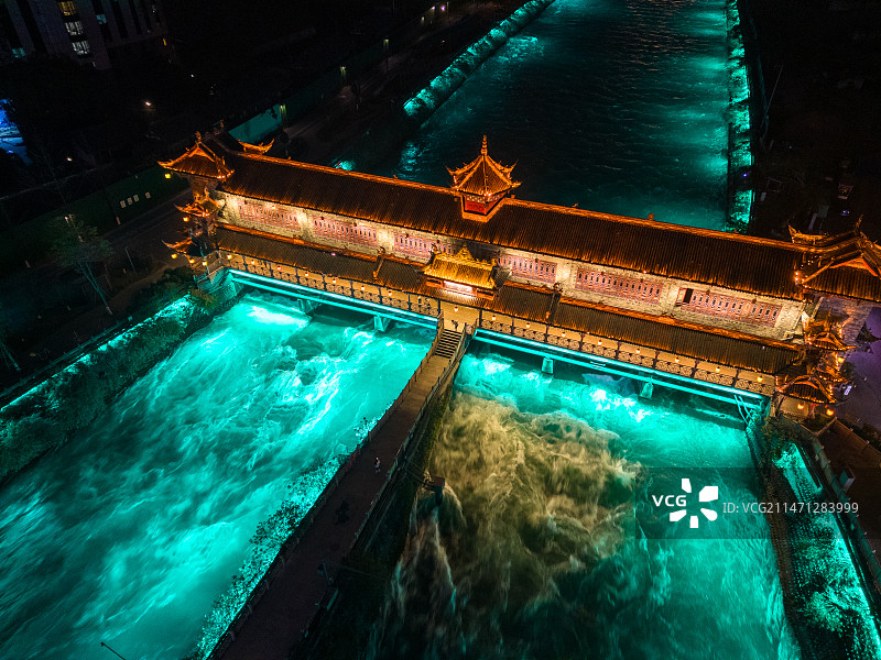 都江堰网红蓝眼泪河流航拍，都江堰夜景图片素材