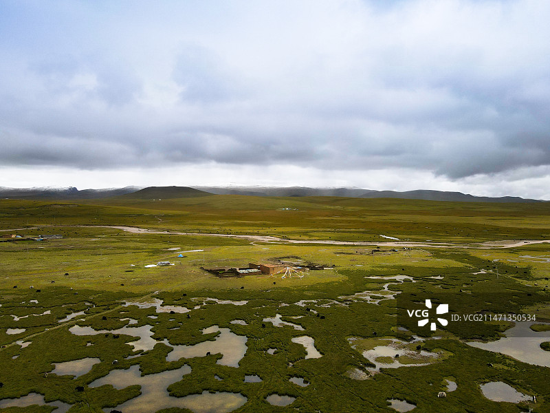 青海曲麻莱县三江源航拍图片素材