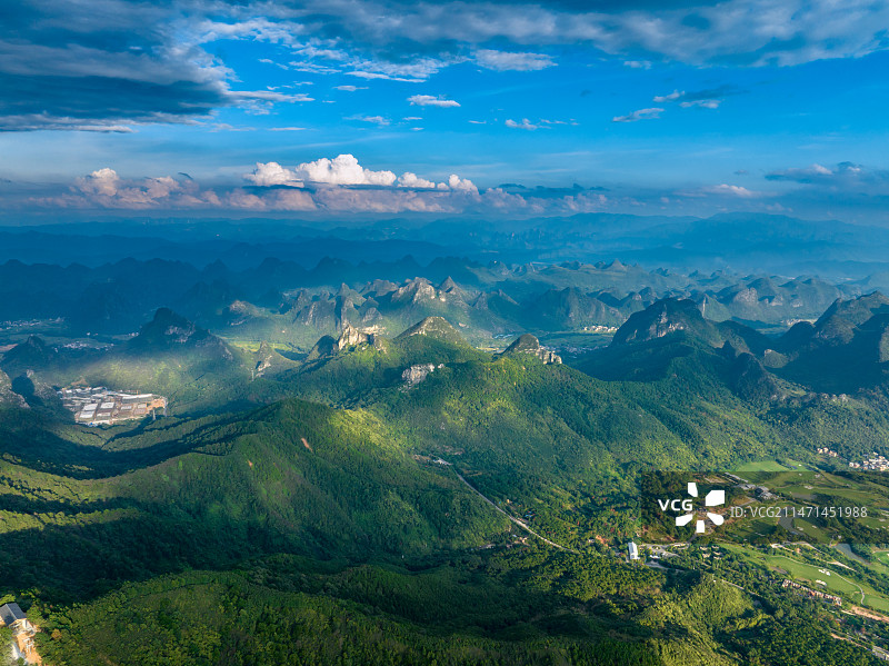 广西桂林尧山航拍风光图片素材