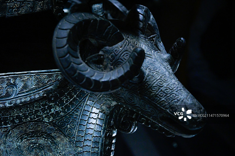 四羊青铜方尊 四羊方尊 青铜器图片素材