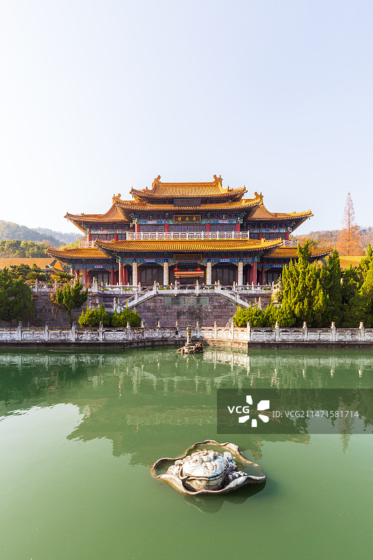 天下玉苑玉佛寺西隐禅寺放生池藏经楼图片素材