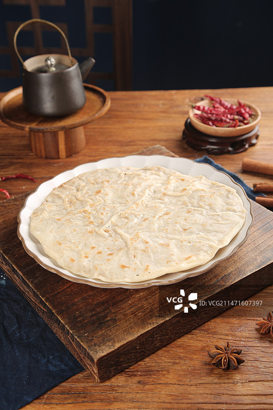 深底上的香河肉饼图片素材