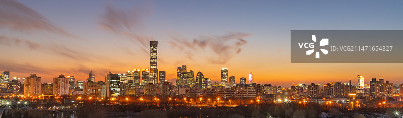 北京国贸CBD晚霞夜景图片素材