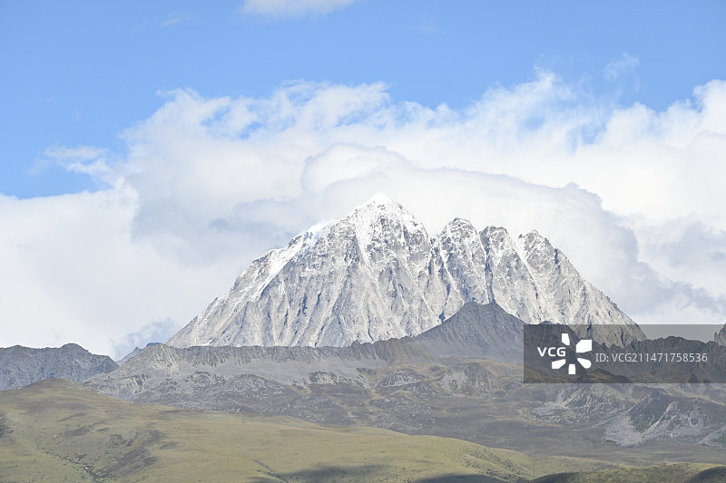 亚拉雪山图片素材