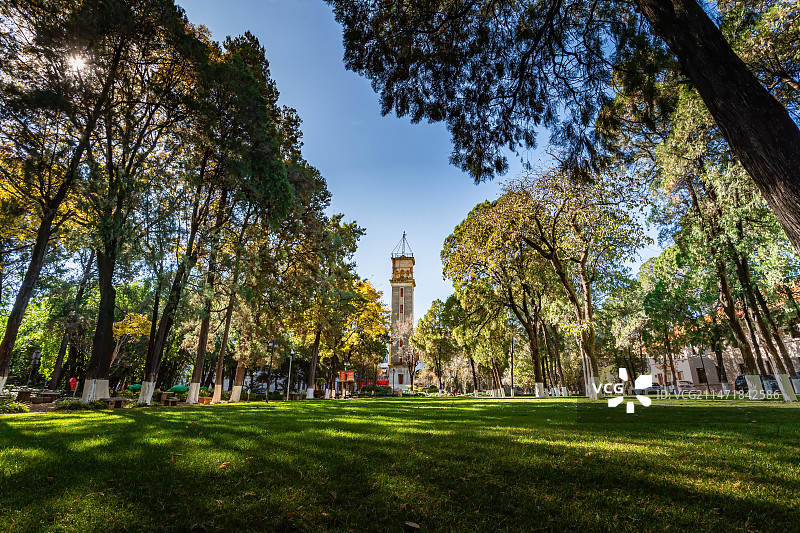 云南大学钟楼图片素材